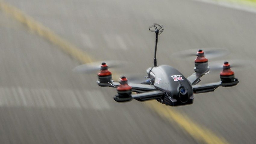NissanGTR-Drone_001